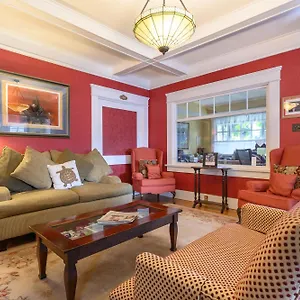 Beachrunners Bed & Breakfast Long Beach